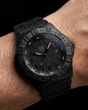 Charger l'image dans la galerie, Luminox - NAVY SEAL - 44mm | LX XS.3551.BO