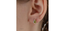 Charger l'image dans la galerie, Earrings - Natural Diamonds and Peridot - 10kt Yellow Gold | DD8274YPER