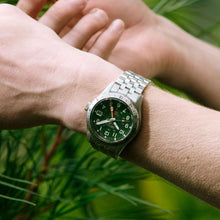 Charger l'image dans la galerie, SEIKO 5 Sports Field Sports Style - GMT - Green - 39.4mm | HDB001K1