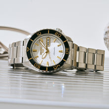 Charger l'image dans la galerie, SEIKO 5 SPORTS - SKX series - White - 42.5mm | HDB004K1J