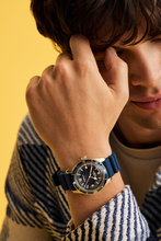 Charger l'image dans la galerie, Bulova Caravelle Sea Hunter - Blue | 44B129