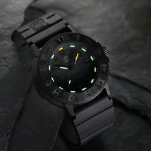 Load image into Gallery viewer, Luminox - NAVY SEAL 3001.EVO.BO | LX XS.3001.EVO.BO