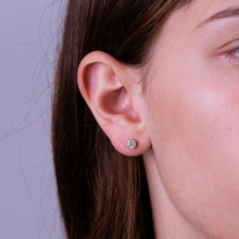 Charger l&#39;image dans la galerie, Stud Earrings | 14kt White Gold | Diamonds | 13-04FL35
