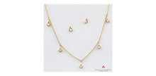 Charger l&#39;image dans la galerie, Stud Earrings 14kt Yellow Gold -Maple Leaf Diamonds | ML668Y16
