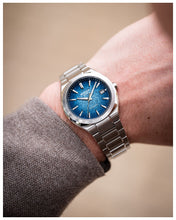 Charger l'image dans la galerie, Casio Edifice Automatic - Electroformed textured dia - Blue  | EFK200D-2A
