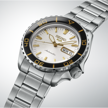 Charger l'image dans la galerie, SEIKO 5 SPORTS - SKX series - White - 42.5mm | HDB004K1J
