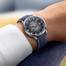 Load image into Gallery viewer, Mido Commander Gradient Blue - 40mm | M0214071841100
