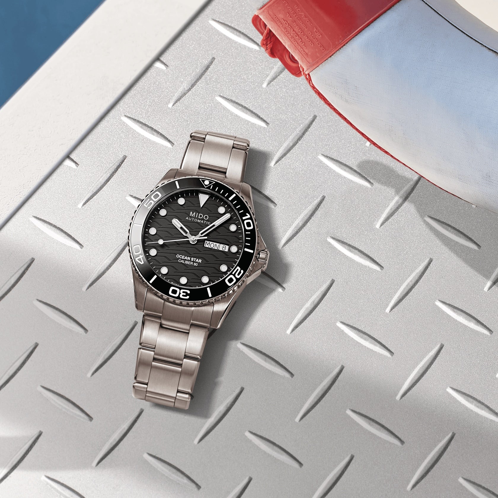 Load image into Gallery viewer, Mido Ocean Star 200C Titanium - Black - 42.5mm | M0424304405100