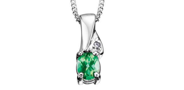 Diamond sale emerald silver pendant