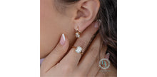 Load image into Gallery viewer, Solitaire Ring 14kt Yellow Gold - Lab grown diamonds Cushion cut 3.01ct VS1-E | R10300/300
