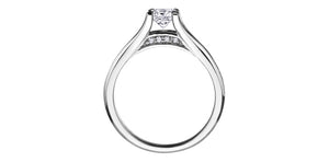 Ring - Natural Princess Cut  Maple Leaf Diamonds - 18kt White Gold  | ML119