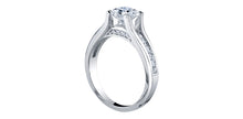 Charger l&#39;image dans la galerie, Ring - Natural Princess Cut  Maple Leaf Diamonds - 18kt White Gold  | ML119
