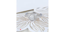 Charger l&#39;image dans la galerie, Ring - Natural Round Cut  Maple leaf diamonds - 18kt White Gold  | R3542WG/90-18
