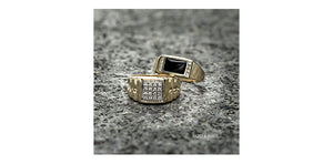 Ring - 10kt yellow gold - Diamonds  Onyx | DD8045YON