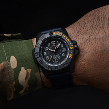 Charger l'image dans la galerie, Navy SEAL Foundation - 45MM (Limited Edition) | LX XS.3505.NSF.N
