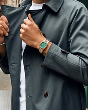Charger l'image dans la galerie, Bulova Super Seville - Two-Tone - Green | 98A336
