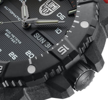 Charger l&#39;image dans la galerie, Luminox -   MASTER CARBON SEAL AUTOMATIC XS.3875 | LX XS.3875
