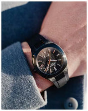 Charger l'image dans la galerie, Casio Edifice Automatic - Forged carbon case / dial | EFK200XPB-1A
